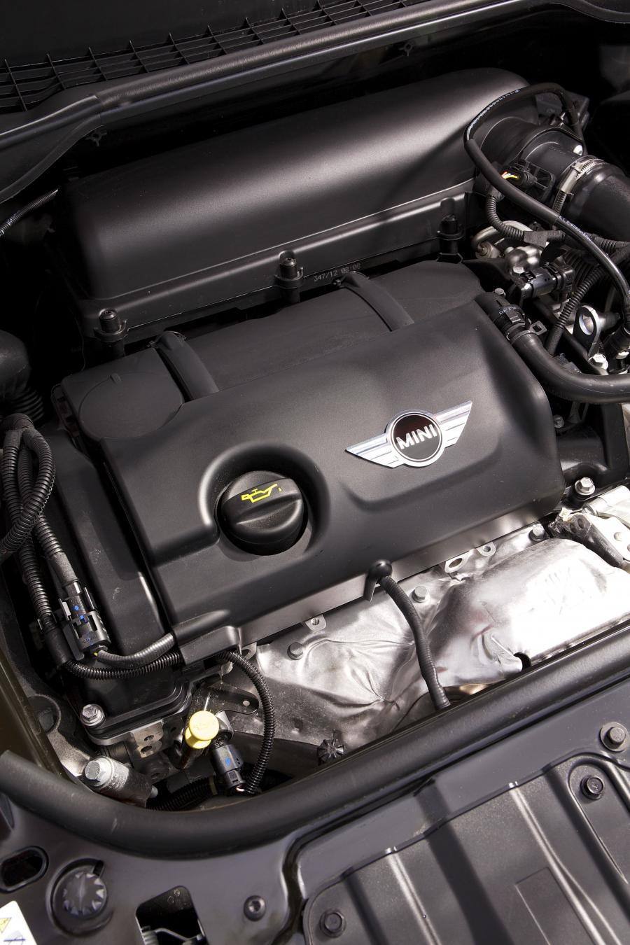  Mini Paceman Cooper S 2013 года  (UK) (фото 15 из 177)